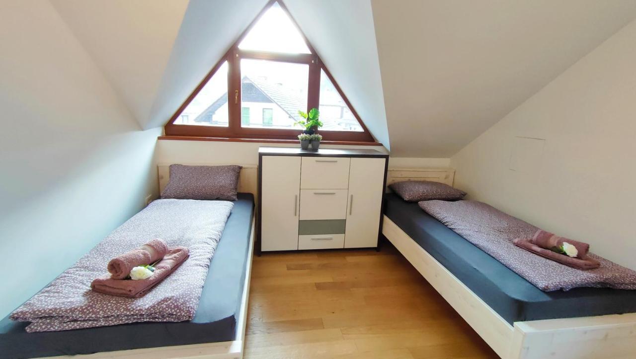 Apartmaji Dora Mojstrana Exterior foto